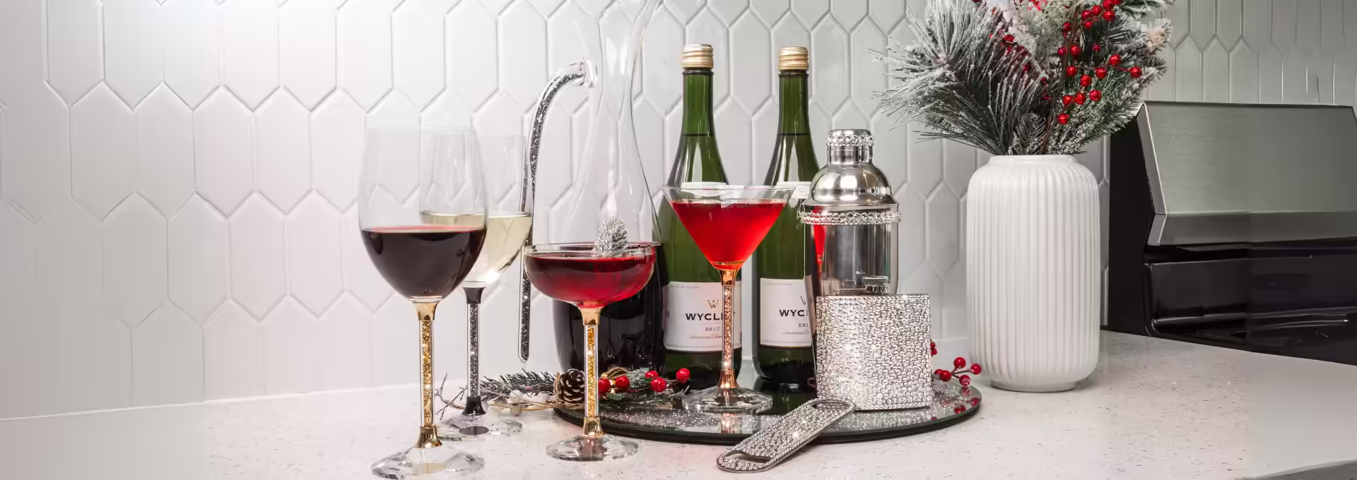 Christmas&#x20;Bar&#x20;&#x2013;&#x20;Sip,&#x20;Sparkle,&#x20;and&#x20;Celebrate