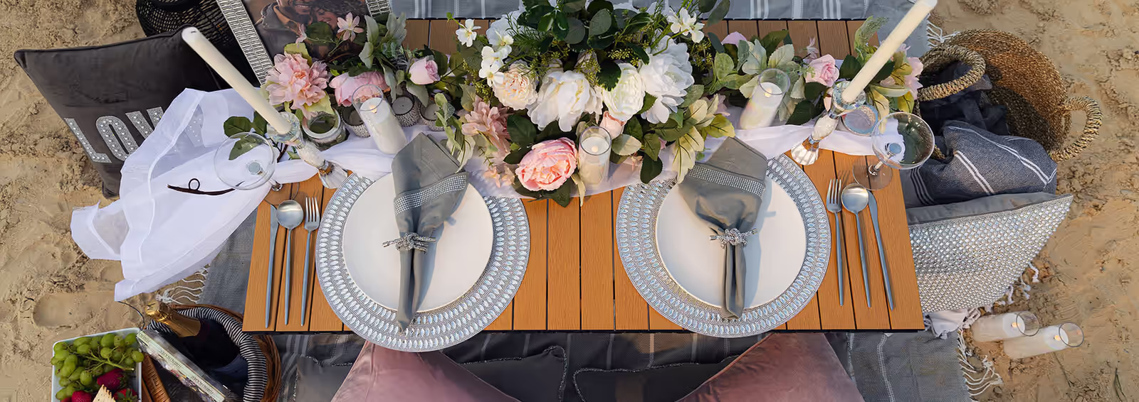 Proposal&#x20;Picnic&#x20;&#x2013;&#x20;Romantic&#x20;Styling&#x20;with&#x20;Sparkling&#x20;Sentiment