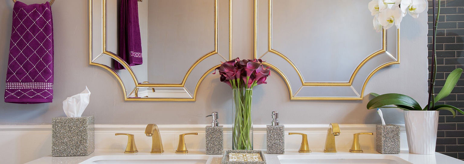 Bathroom Oasis – Bold Accents & Sparkling Touches for a Luxe Refresh