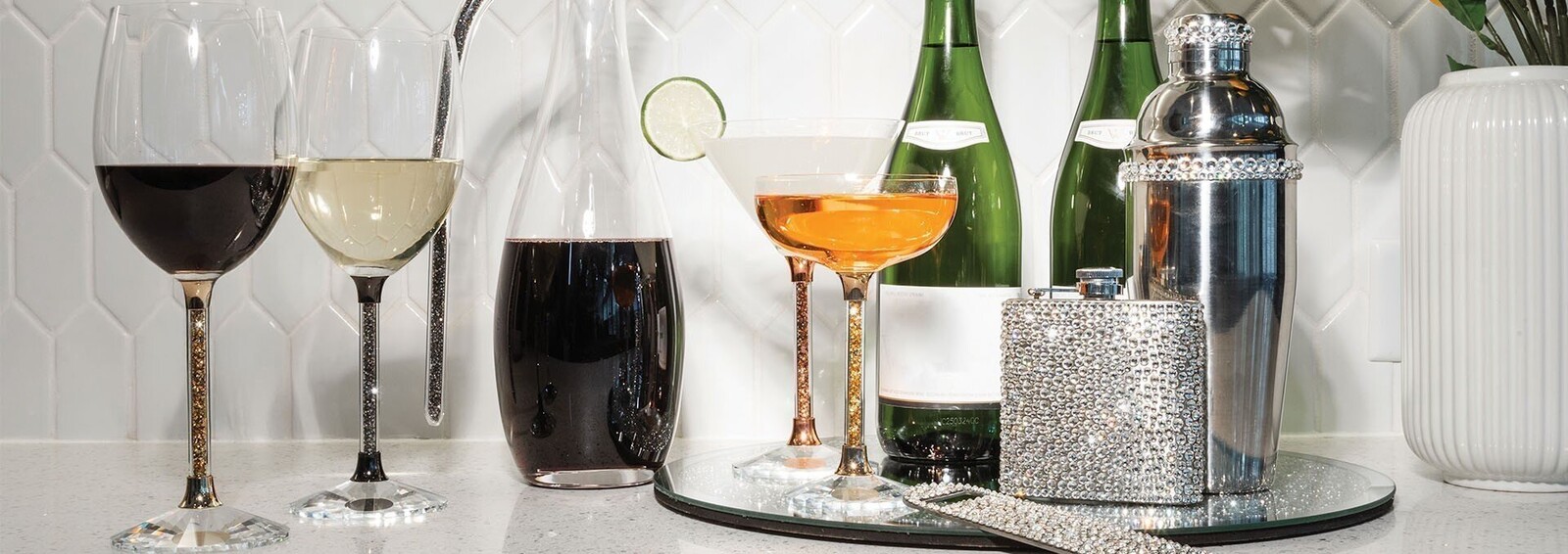 Chic&#x20;de&#x20;las&#x20;5&#x20;en&#x20;punto&#x20;&#x2013;&#x20;Accesorios&#x20;de&#x20;bar&#x20;brillantes&#x20;para&#x20;servir&#x20;bebidas&#x20;de&#x20;verano&#x20;con&#x20;estilo