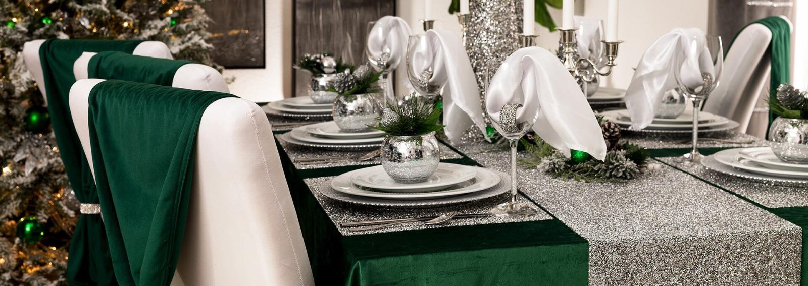 Evergreen&#x20;Elegance&#x20;&#x2013;&#x20;Forest&#x20;Greens&#x20;&amp;&#x20;Silver&#x20;Sparkle&#x20;for&#x20;a&#x20;Timeless&#x20;Holiday&#x20;Table