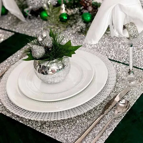 Evergreen Elegance – Forest Greens & Silver Sparkle for a Timeless Holiday Table