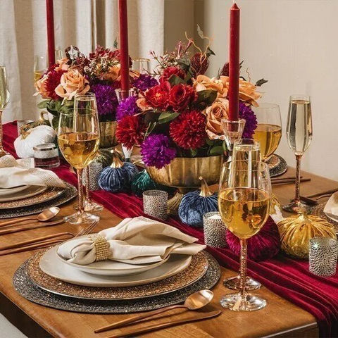 Glittering Harvest – Warm Metallic Accents for a Luxe Gathering