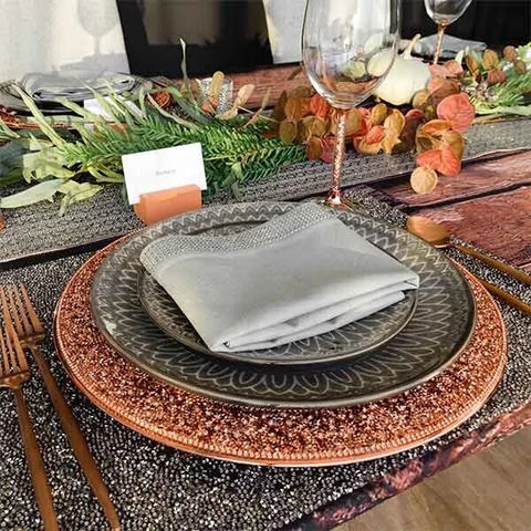 Rustic Glamour – A Sophisticated Twist on Natural Fall Style