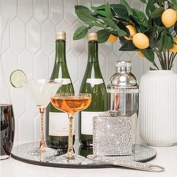 5&#x20;O&#x2019;Clock&#x20;Chic&#x20;&#x2013;&#x20;Sparkling&#x20;Barware&#x20;for&#x20;a&#x20;Stylish&#x20;Summer&#x20;Pour