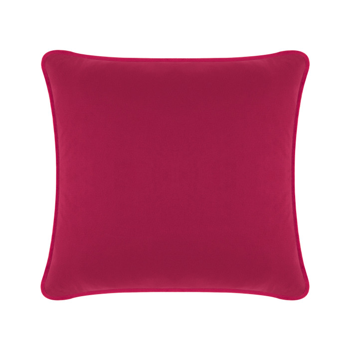 Square pillow in fuchsia velvet with a smooth texture and rounded edges.