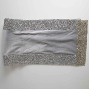 Luminous&#x20;Border&#x20;Table&#x20;Runner&#x20;in&#x20;Silver&#x20;&#x28;CLX&#x29;
