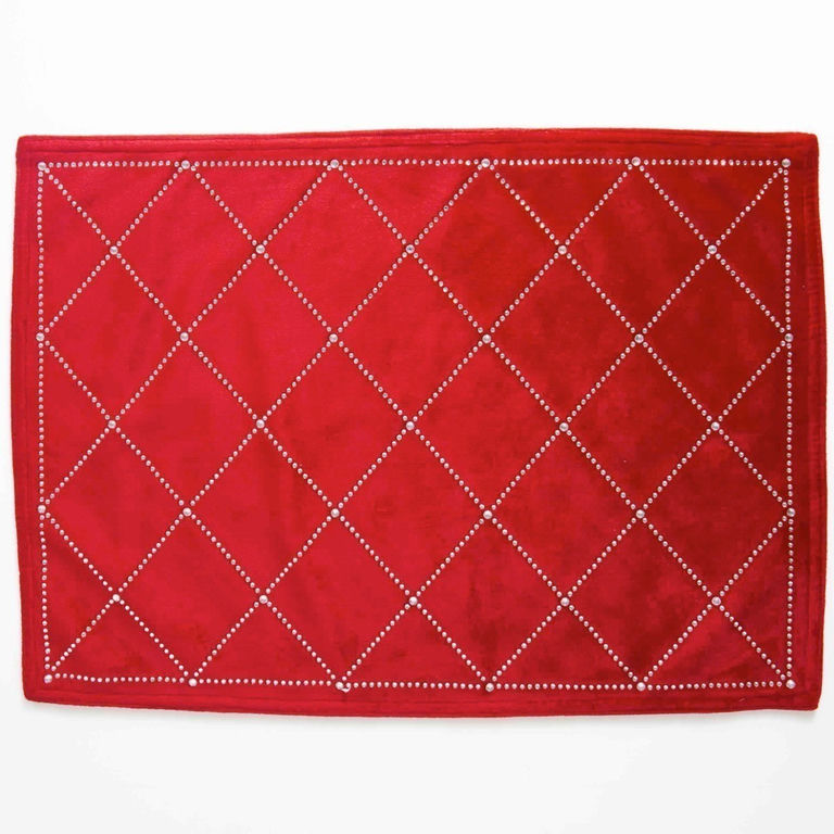X Pattern Placemat (CLX) - Red Velvet detail angle image