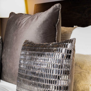 Luminous&#x20;Piping&#x20;Border&#x20;Pillow