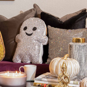 Ghost&#x20;Shaped&#x20;Pillow