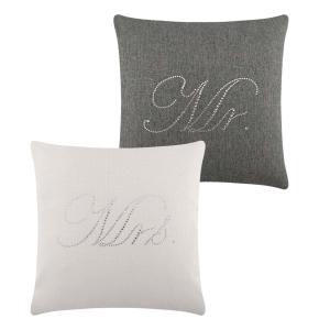 Mr. & Mrs. Pillow Set