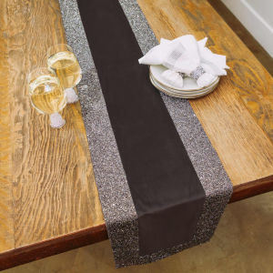 Luminous&#x20;Border&#x20;Table&#x20;Runner