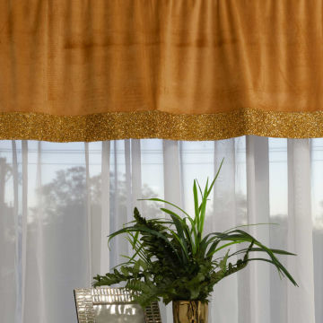 Luminous&#x20;Valance