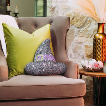 Witch&#x20;Hat&#x20;Shaped&#x20;Pillow