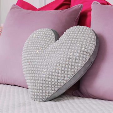 Montaigne&#x20;Heart&#x20;Shaped&#x20;Pillow