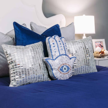 Hamsa&#x20;Shaped&#x20;Pillow