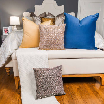 Monte&#x20;Carlo&#x20;Pillow