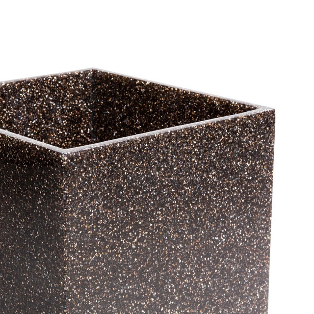 Square&#x20;wastebasket&#x20;with&#x20;a&#x20;glossy&#x20;black&#x20;surface&#x20;embedded&#x20;with&#x20;thousands&#x20;of&#x20;shimmering&#x20;rhinestones&#x20;textured&#x20;finish.