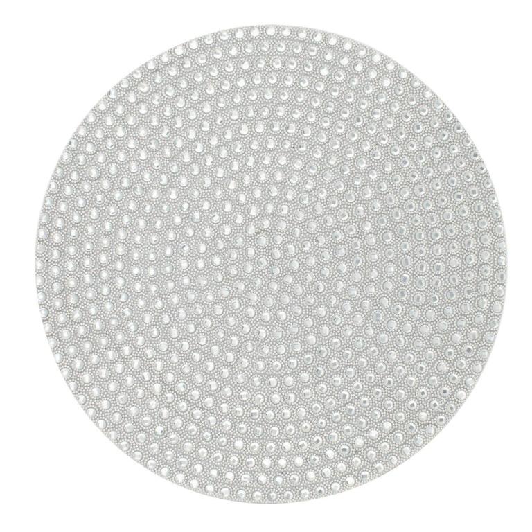 Round placemat in light gray with a textured surface featuring sparkling rhinestones arranged in a circular pattern.