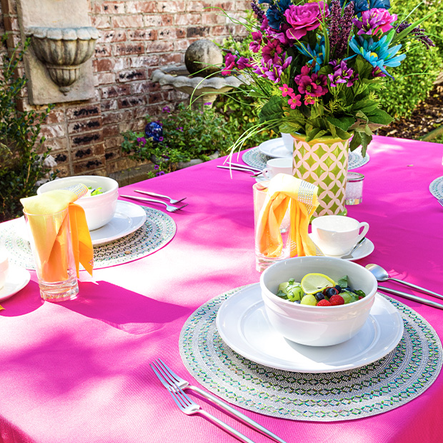 Back&#x20;To&#x20;School&#x20;Bash&#x3A;&#x20;Host&#x20;A&#x20;Glam&#x20;End&#x20;Of&#x20;Summer&#x20;Gathering