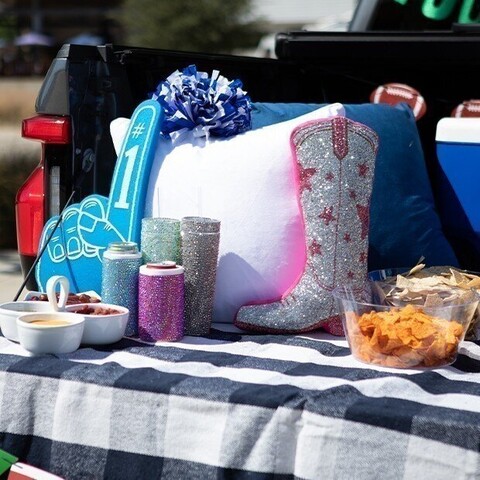 Tailgating in Style: How to Add Sparkle to Your Game Day