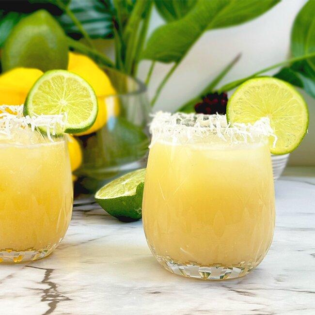 Le&#x20;printemps&#x20;dans&#x20;un&#x20;verre&#x20;&#x3A;&#x20;des&#x20;cocktails&#x20;vibrants&#x20;pour&#x20;c&#xE9;l&#xE9;brer&#x20;la&#x20;saison&#x20;du&#x20;renouveau