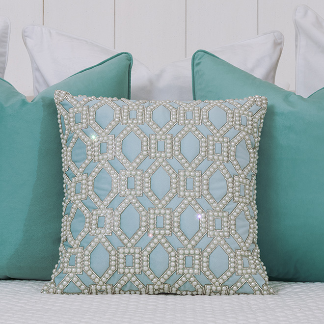 Soft&#x20;Glam&#x20;For&#x20;Spring&#x3A;&#x20;How&#x20;To&#x20;Style&#x20;Pastels&#x20;With&#x20;Sparkle