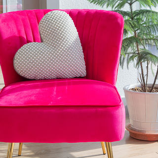 Love&#x20;At&#x20;First&#x20;Shine&#x3A;&#x20;Luxe&#x20;Gifts&#x20;That&#x20;Wow