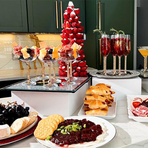 Glam Appetizer Displays: Using Rhinestone Chargers and Platters for Dazzling Treats