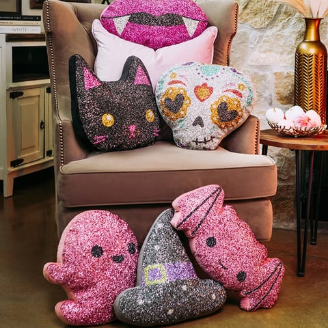 Halloween Throw Pillows: Find the Perfect Pumpkin, Ghost, or Witch Style for Your Home