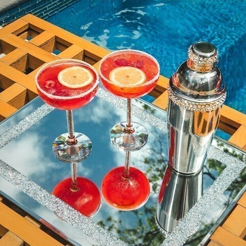 Summer Color Magic: Pairing Vibrant Hues with Sparkling Accents