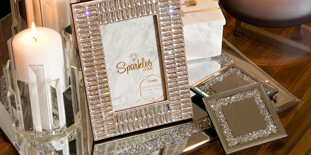 rhinestone&amp;&#x23;x20&#x3B;frames&amp;&#x23;x20&#x3B;with&amp;&#x23;x20&#x3B;candles&amp;&#x23;x20&#x3B;and&amp;&#x23;x20&#x3B;sparkly&amp;&#x23;x20&#x3B;coasters