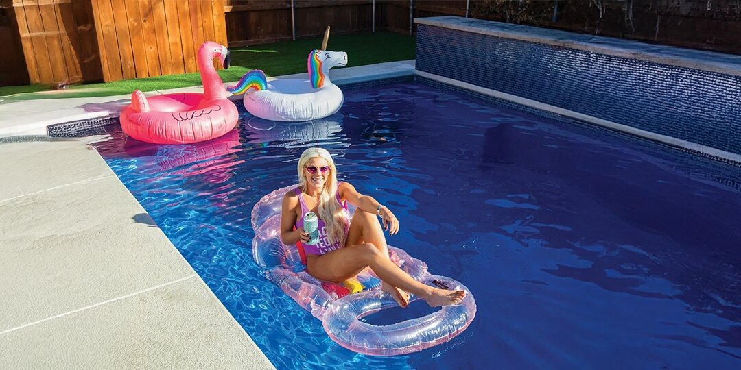 woman&amp;&#x23;x20&#x3B;lounging&amp;&#x23;x20&#x3B;on&amp;&#x23;x20&#x3B;glitter&amp;&#x23;x20&#x3B;float&amp;&#x23;x20&#x3B;with&amp;&#x23;x20&#x3B;unicorn&amp;&#x23;x20&#x3B;pool&amp;&#x23;x20&#x3B;floats&amp;&#x23;x20&#x3B;in&amp;&#x23;x20&#x3B;sparkling&amp;&#x23;x20&#x3B;backyard&amp;&#x23;x20&#x3B;pool